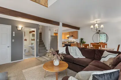 52 2400 Cavendish Way, Whistler, BC, Whistler — Townhouse for sale