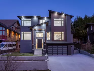 1066 Jay Crescent, Squamish, BC, Squamish — Single Family Residence for sale