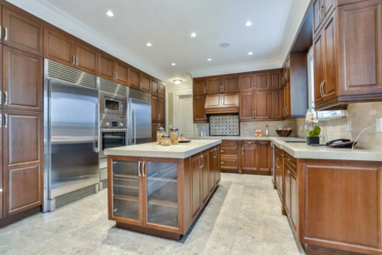 Kitchen Island Photo of 10777 Springmont Drive, Richmond, BC