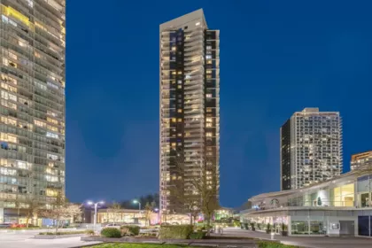 3304 9887 Whalley Boulevard, Surrey, BC, Whalley — 2 bed apartment/condo for sale