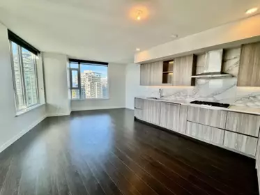 3304 9887 Whalley Boulevard, Surrey, BC, Surrey — Apartment/Condo for sale