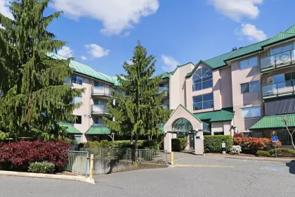 404 2962 Trethewey Street, Abbotsford, BC, Abbotsford — Apartment/Condo for sale