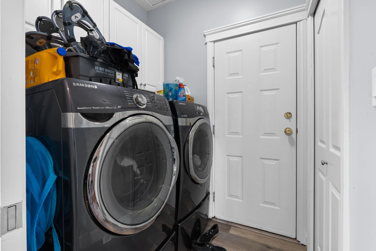 Entry Foyer Photo of 33720 Grewall Crescent, Mission, BC