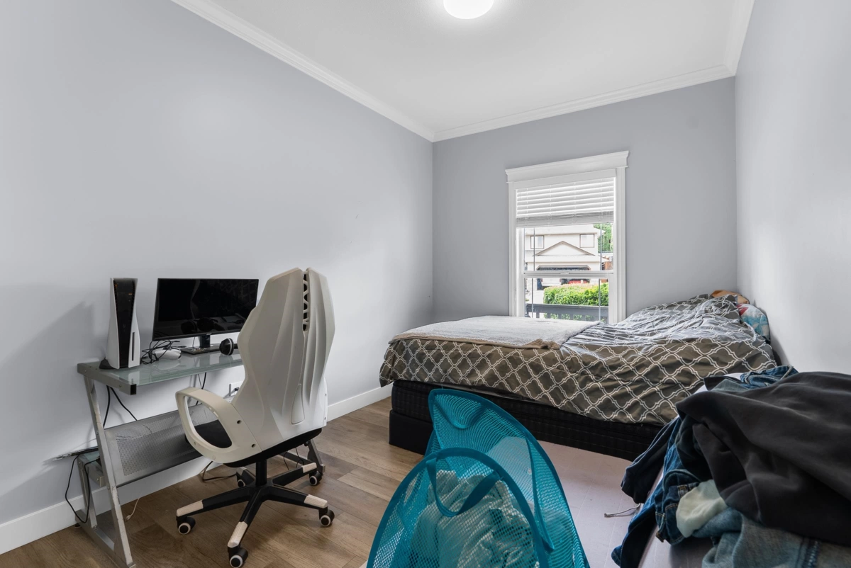 Laundry Room Photo of 33720 Grewall Crescent, Mission, BC