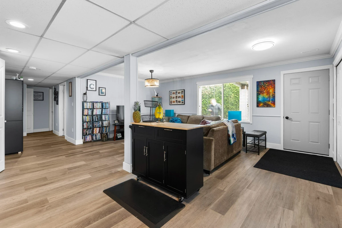 Staircase Photo of 33720 Grewall Crescent, Mission, BC