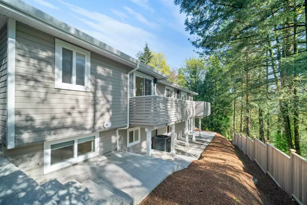Living Room Photo of 19 Arrow-Wood Place, Port Moody, BC