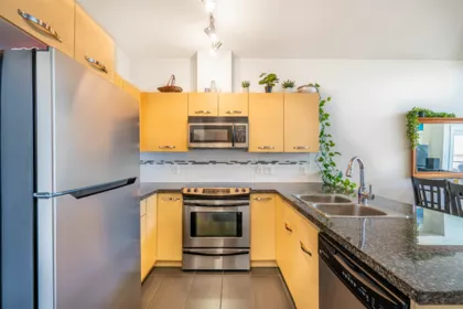 416 33538 Marshall Road, Abbotsford, BC, Abbotsford — Apartment/Condo for sale