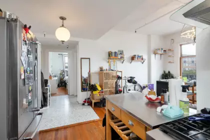 305 175 E Broadway, Vancouver, BC, Vancouver — Apartment/Condo for sale