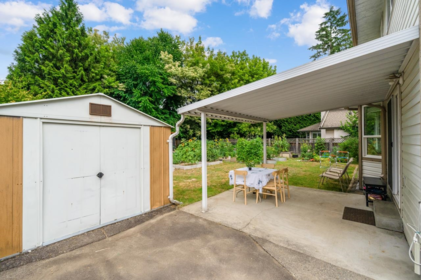 Laundry Room Photo of 12655 228 Street, Maple Ridge, BC