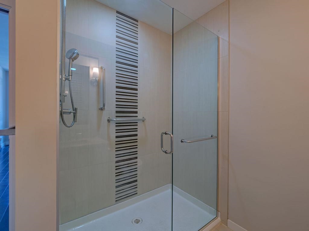 Laundry Room Photo of 306 5665 Teredo Street, Sechelt, BC