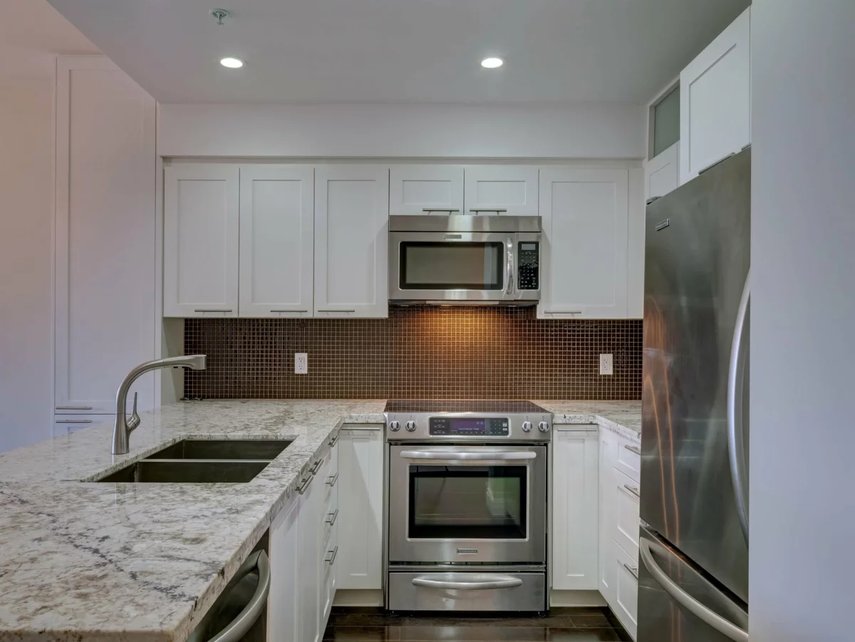 Primary Bathroom Photo of 306 5665 Teredo Street, Sechelt, BC