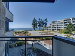 306 5665 Teredo Street, Sechelt, BC