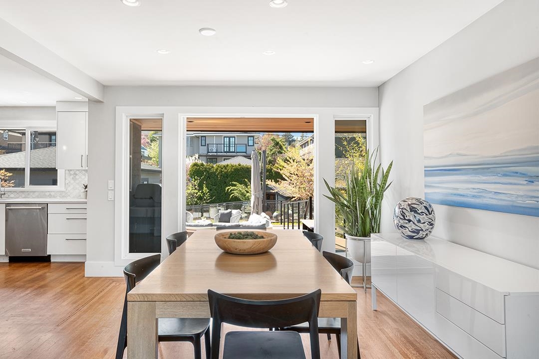 Dining Area Photo of 4455 Brakenridge Street, Vancouver, BC