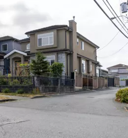 2034 E 38th Avenue, Vancouver, BC, Vancouver — Single Family Residence for sale