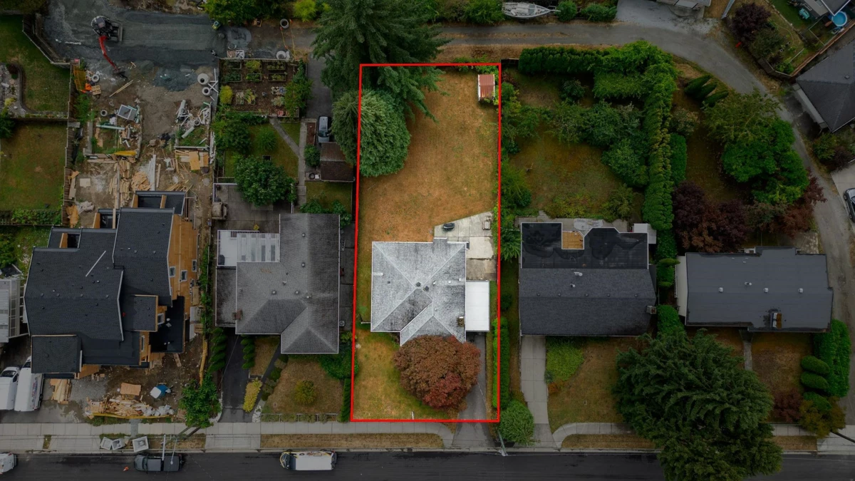 Exterior Front Photo of 1410 Dansey Avenue, Coquitlam, BC