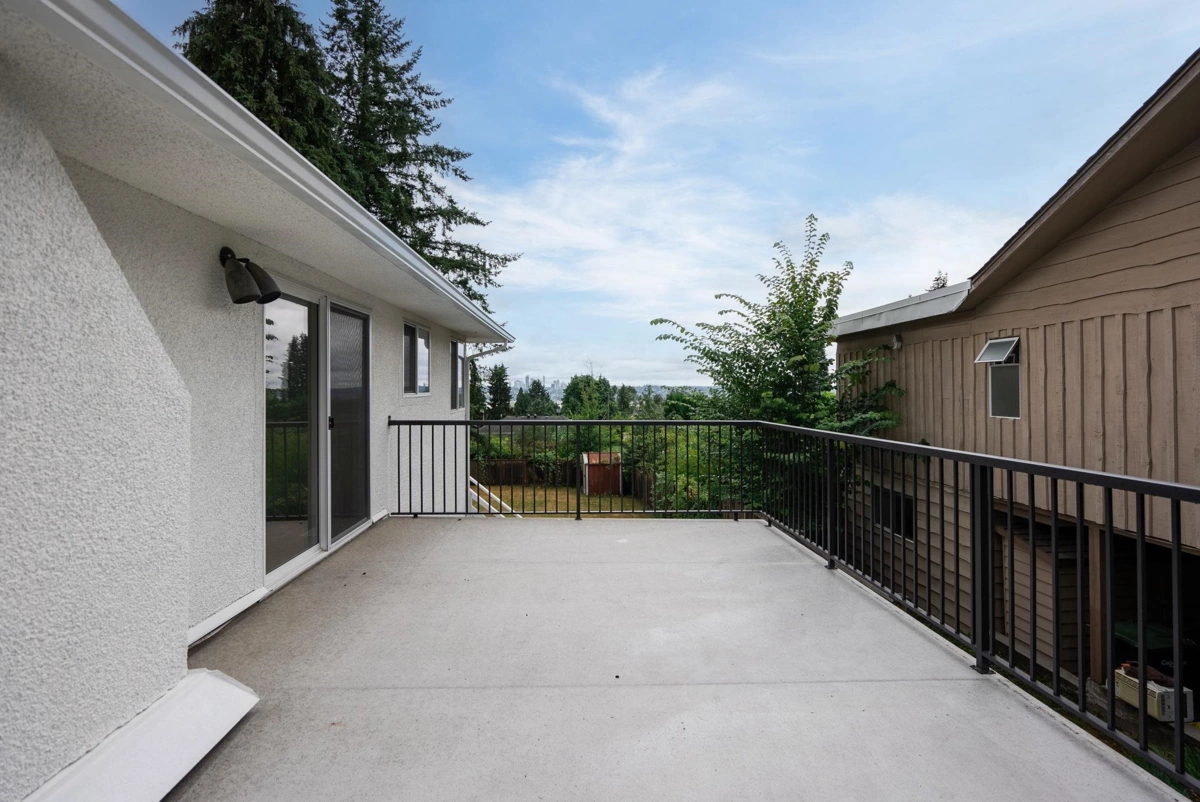 Office / Den Photo of 1410 Dansey Avenue, Coquitlam, BC