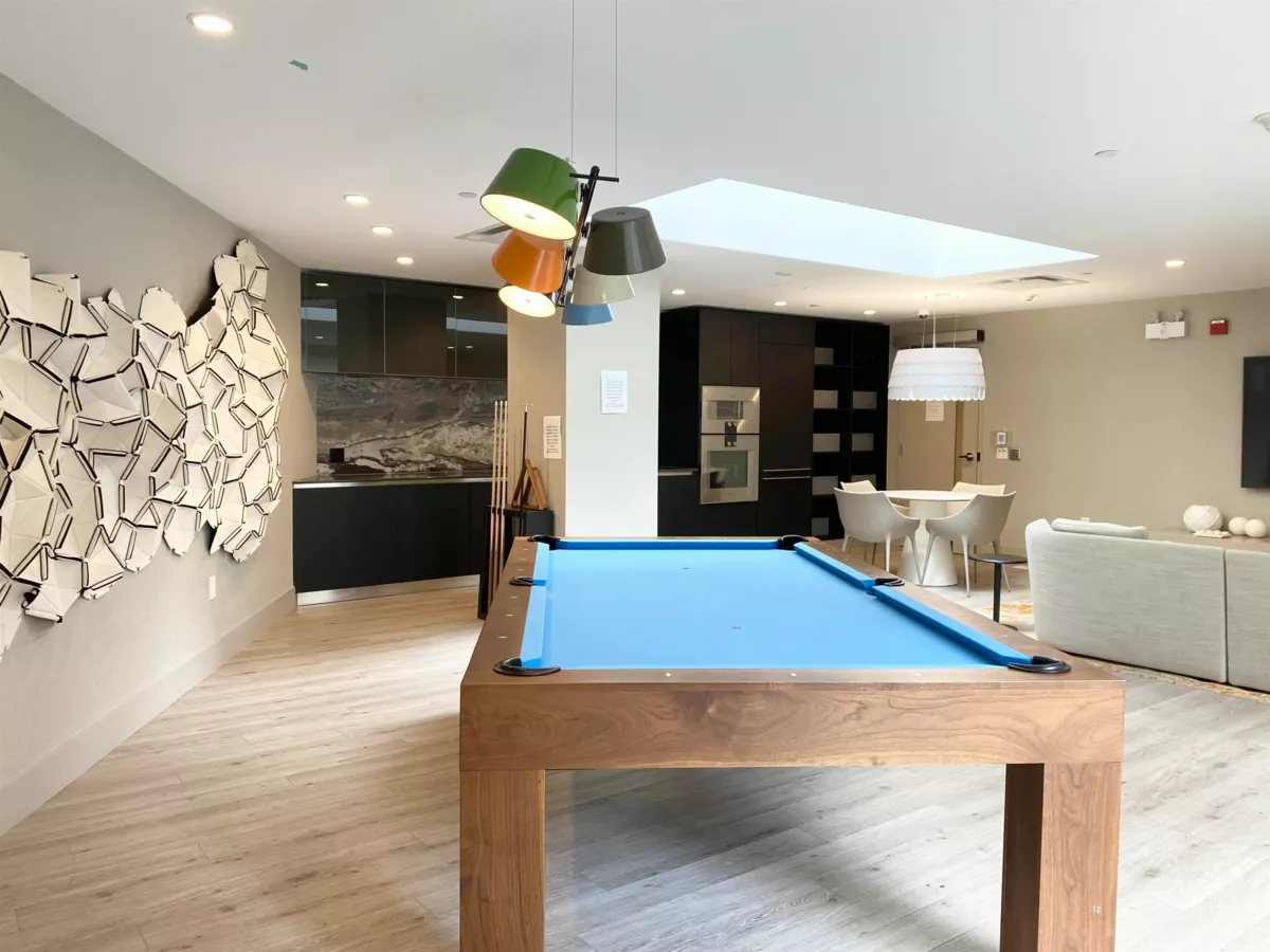 Entry Foyer Photo of 204 375 W 59th Avenue, Vancouver, BC