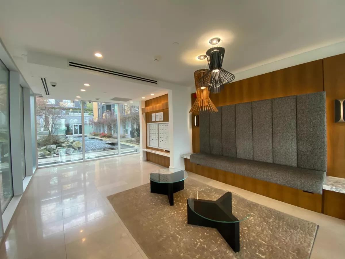 Primary Bathroom Photo of 204 375 W 59th Avenue, Vancouver, BC