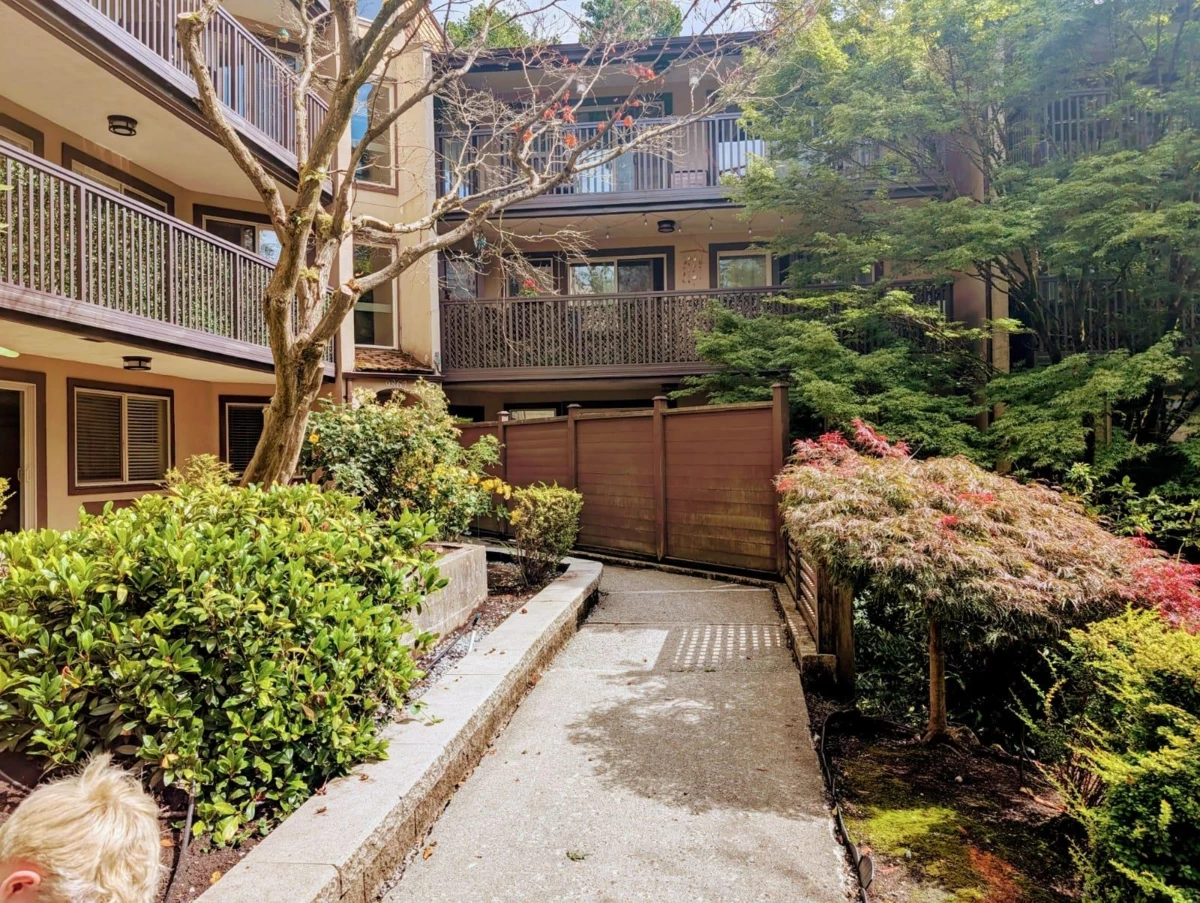 Family Room Photo of 403 9867 Manchester Drive, Burnaby, BC