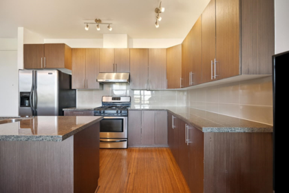 206 6233 London Road, Richmond, BC, Richmond — Apartment/Condo for sale