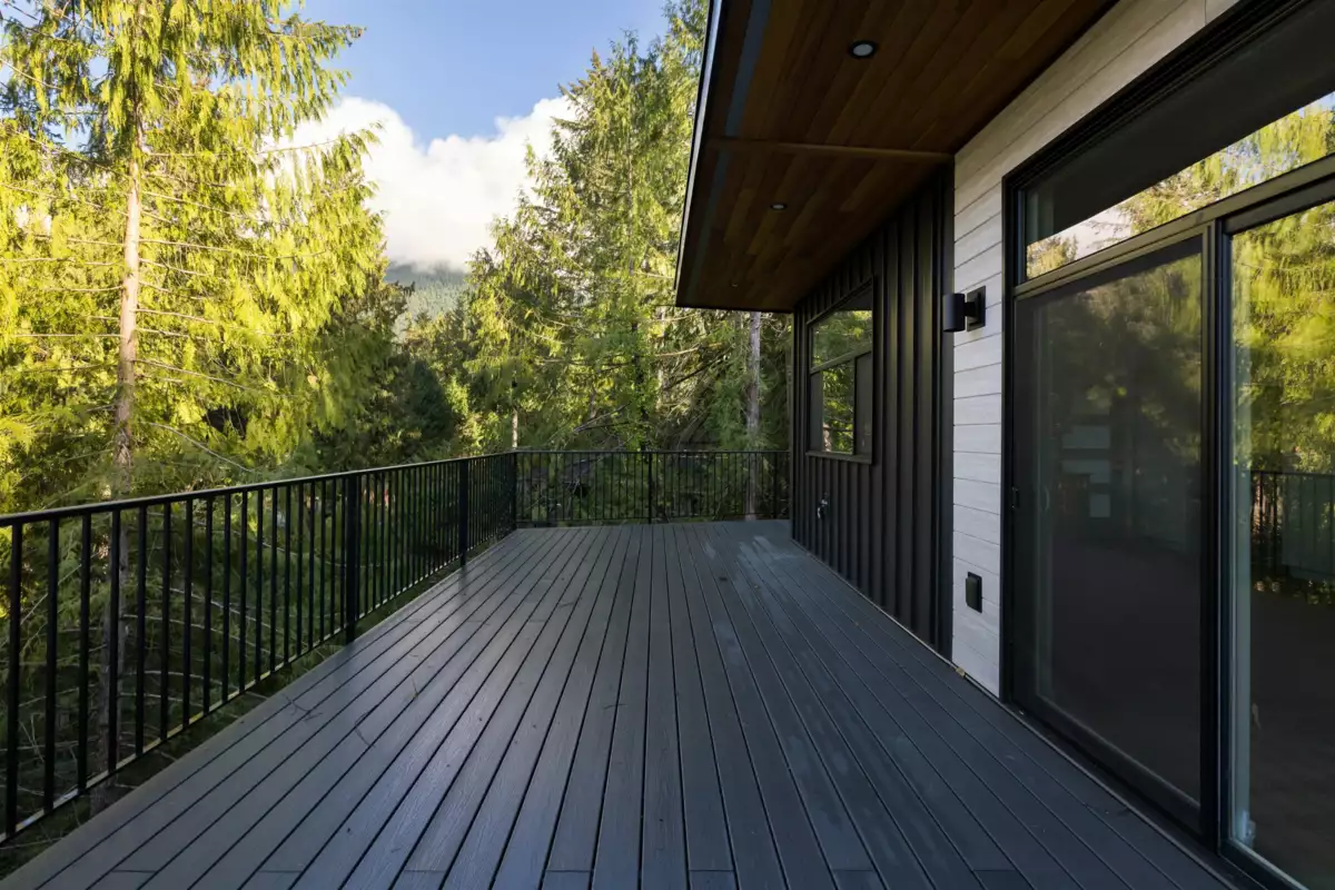 Dining Area Photo of 5790 Tillicum Bay Road, Sechelt, BC