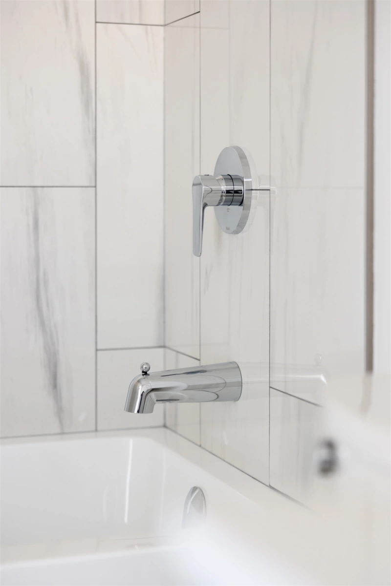 Hallway Photo of 5790 Tillicum Bay Road, Sechelt, BC