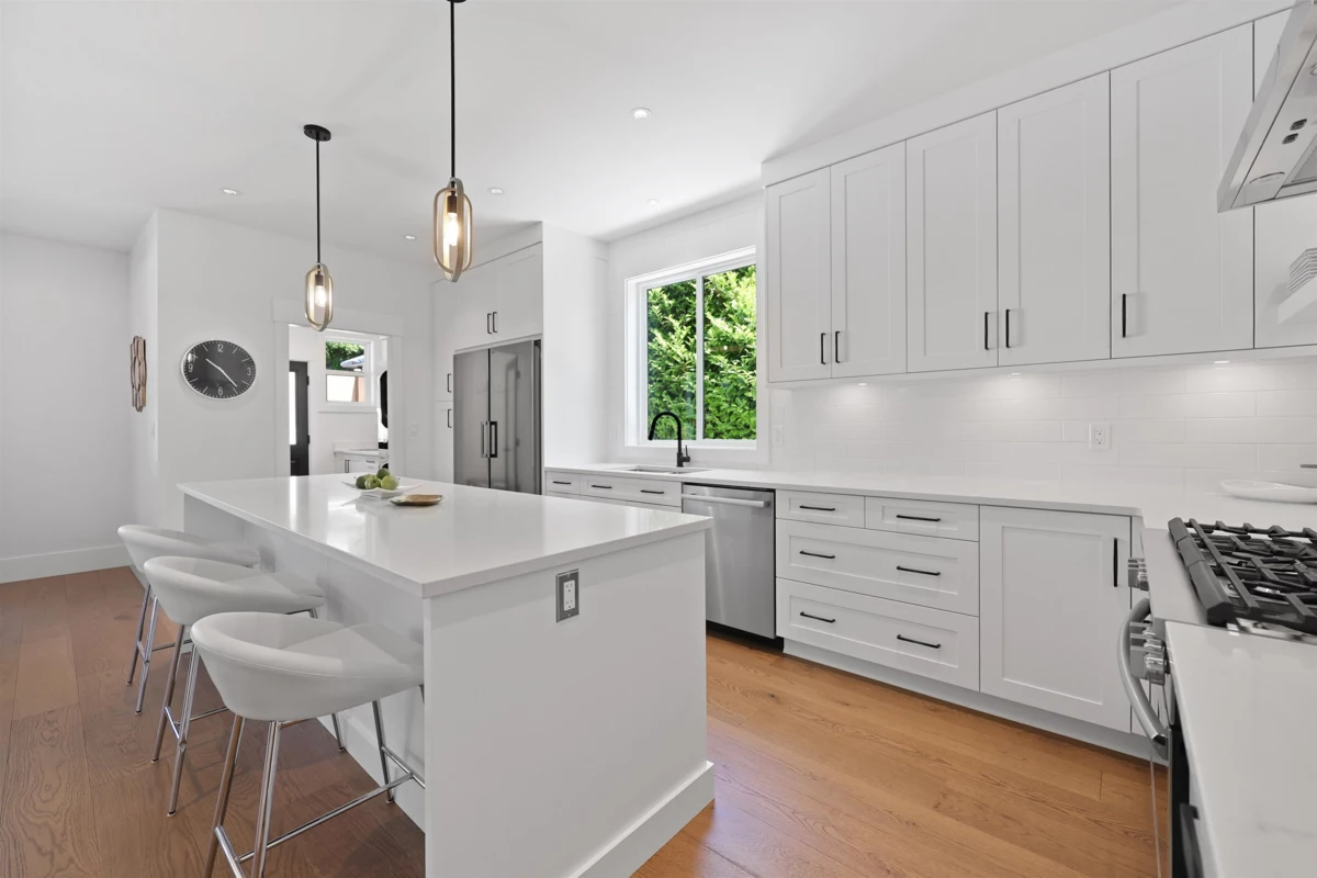 Living Room Photo of 338 W 24th Street, North Vancouver, BC