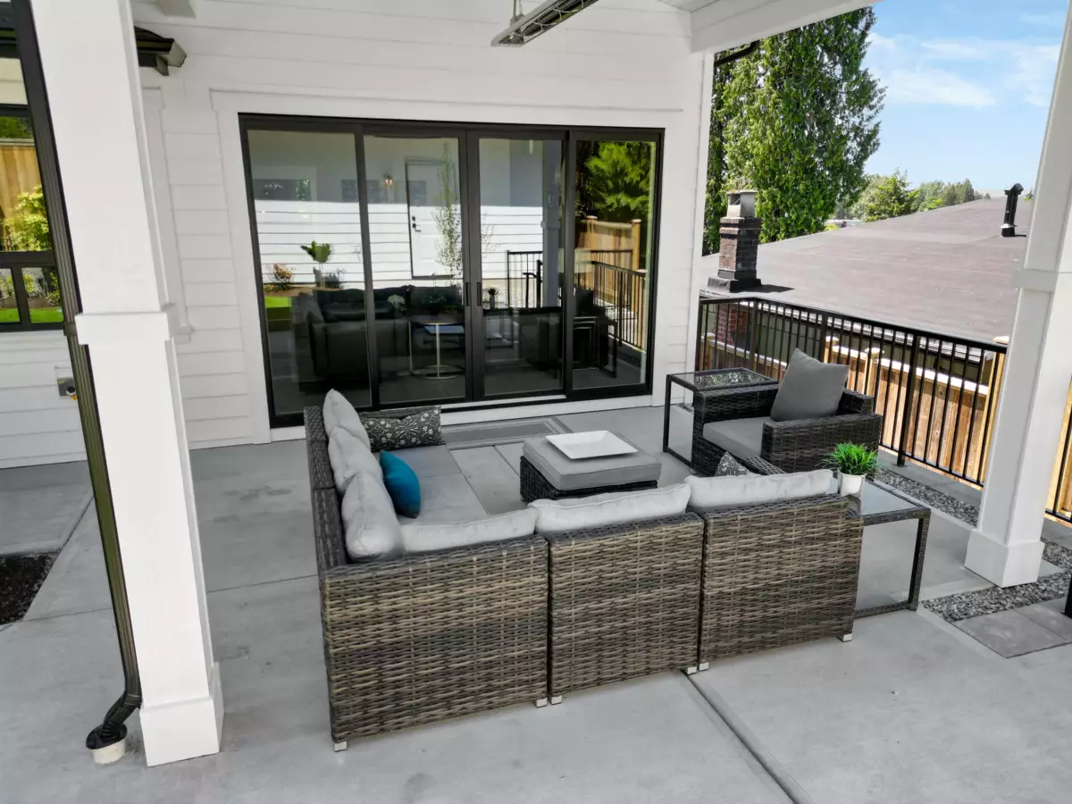 Swimming Pool Photo of 338 W 24th Street, North Vancouver, BC