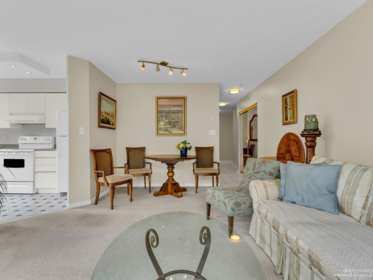 413 1327 E Keith Road, North Vancouver, BC, North Vancouver — Apartment/Condo for sale