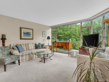 413 1327 E Keith Road, North Vancouver, BC, North Vancouver — Apartment/Condo for sale