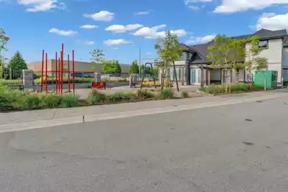 4 20487 65 Avenue, Langley, BC, Langley — Townhouse for sale