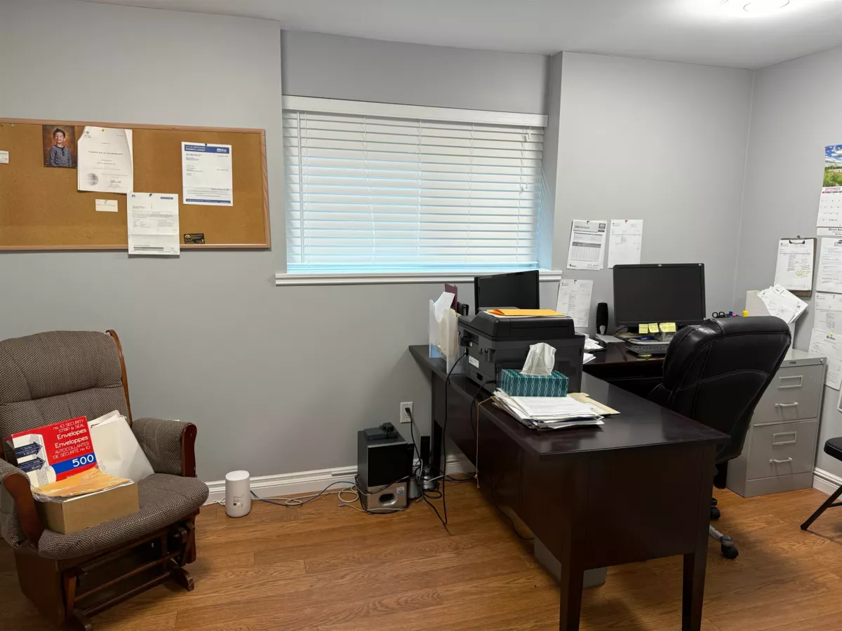 Mudroom Photo of 35004 Laburnum Avenue, Abbotsford, BC
