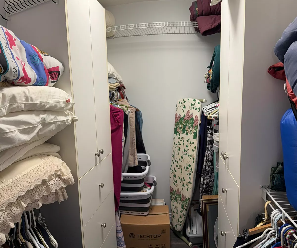 Primary Bedroom Photo of 35004 Laburnum Avenue, Abbotsford, BC