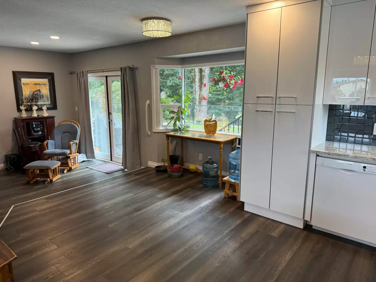 Walk-In Closet Photo of 35004 Laburnum Avenue, Abbotsford, BC