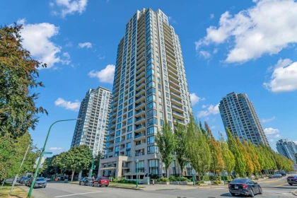 210 7088 Salisbury Avenue, Burnaby, BC, Burnaby — Apartment/Condo for sale