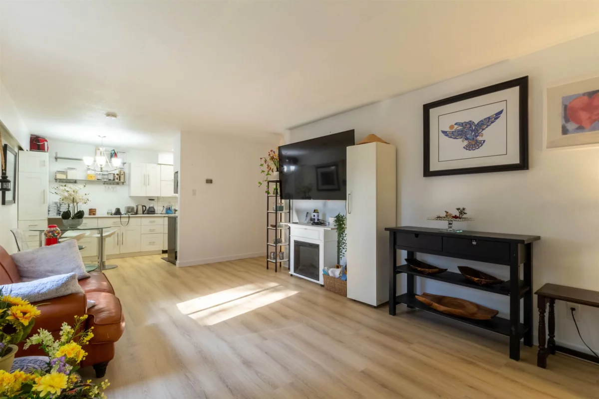 Kitchen Photo of 106 7428 19th Avenue, Burnaby, BC