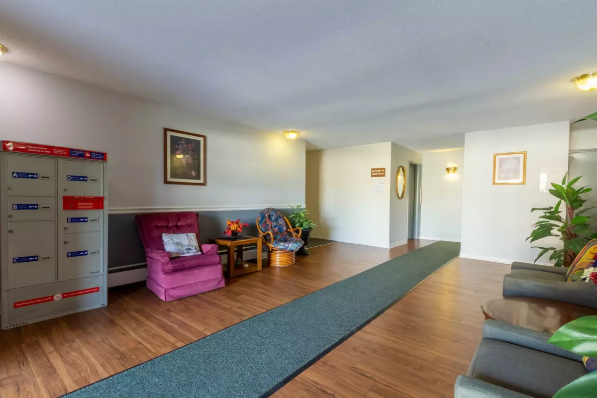 Powder Room Photo of 106 7428 19th Avenue, Burnaby, BC