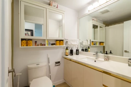 Primary Bathroom Photo of 106 7428 19th Avenue, Burnaby, BC