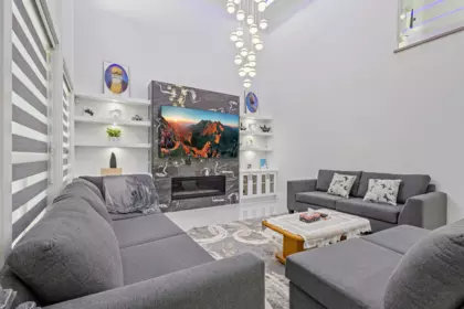 Basement Recreation Room Photo of 2128 Oakridge Crescent, Abbotsford, BC