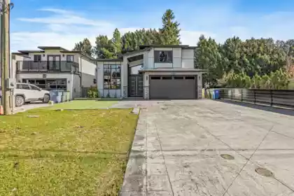 2128 Oakridge Crescent, Abbotsford, BC, Poplar — 8 bed single family residence for sale