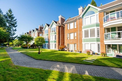 301 1675 Augusta Avenue, Burnaby, BC, Burnaby — Apartment/Condo for sale