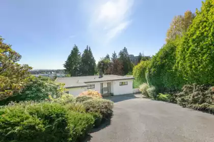 940 Keith Road, West Vancouver, BC, West Vancouver — Single Family Residence for sale