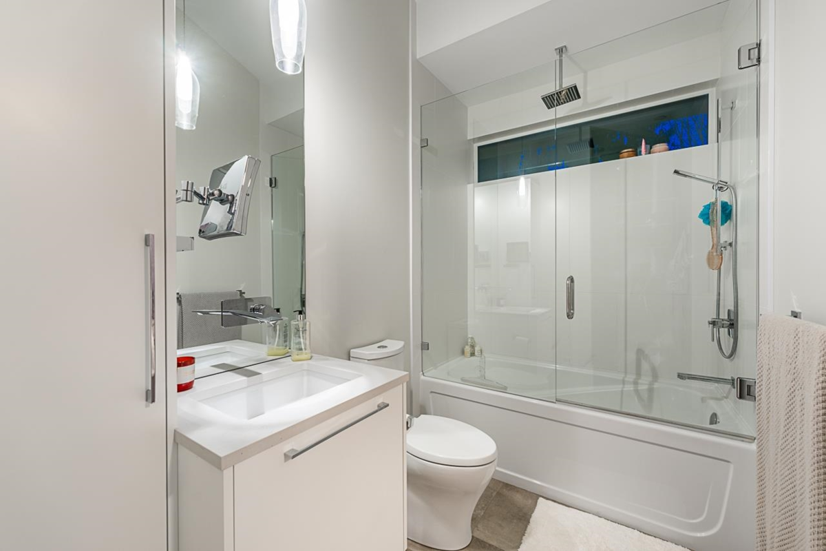 Garden / Landscaping Photo of 1877 126 Street, Surrey, BC