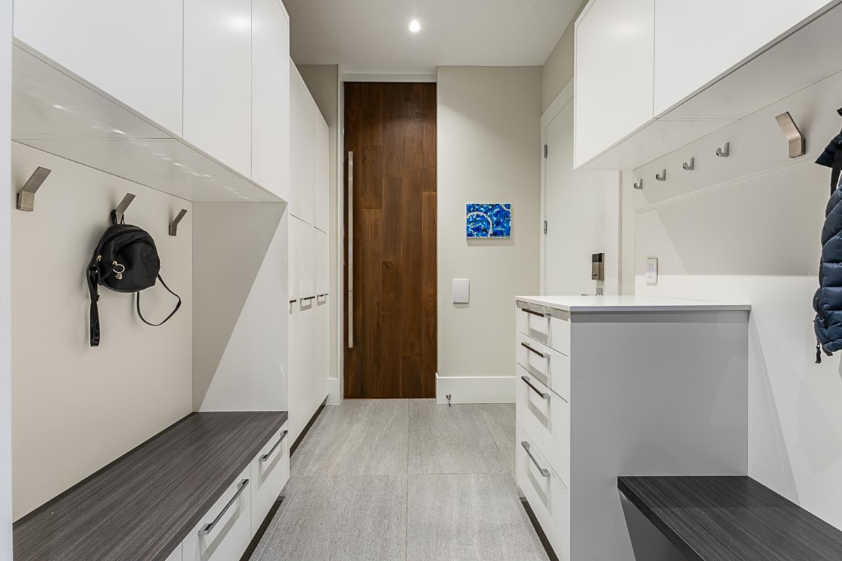 Powder Room Photo of 1877 126 Street, Surrey, BC