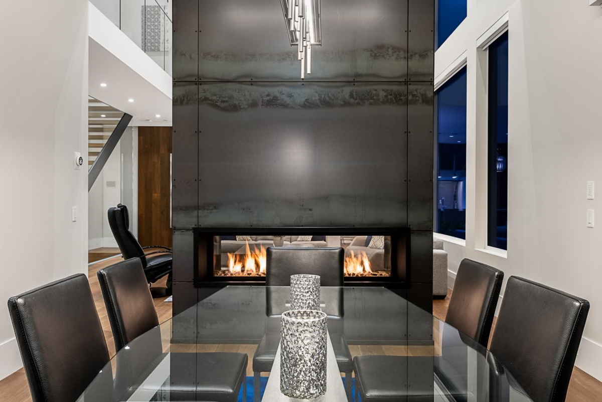 Primary Bathroom Photo of 1877 126 Street, Surrey, BC