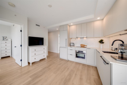 2211 13685 102 Avenue, Surrey, BC, Surrey — Apartment/Condo for sale