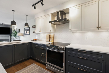 215 3250 W Broadway Street, Vancouver, BC, Vancouver — Apartment/Condo for sale
