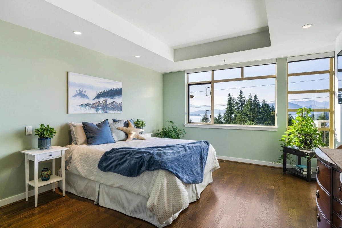 Basement Recreation Room Photo of 8519 Seascape Drive, West Vancouver, BC