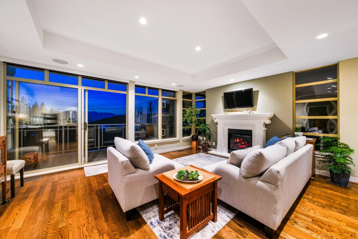 Bedroom 4 Photo of 8519 Seascape Drive, West Vancouver, BC