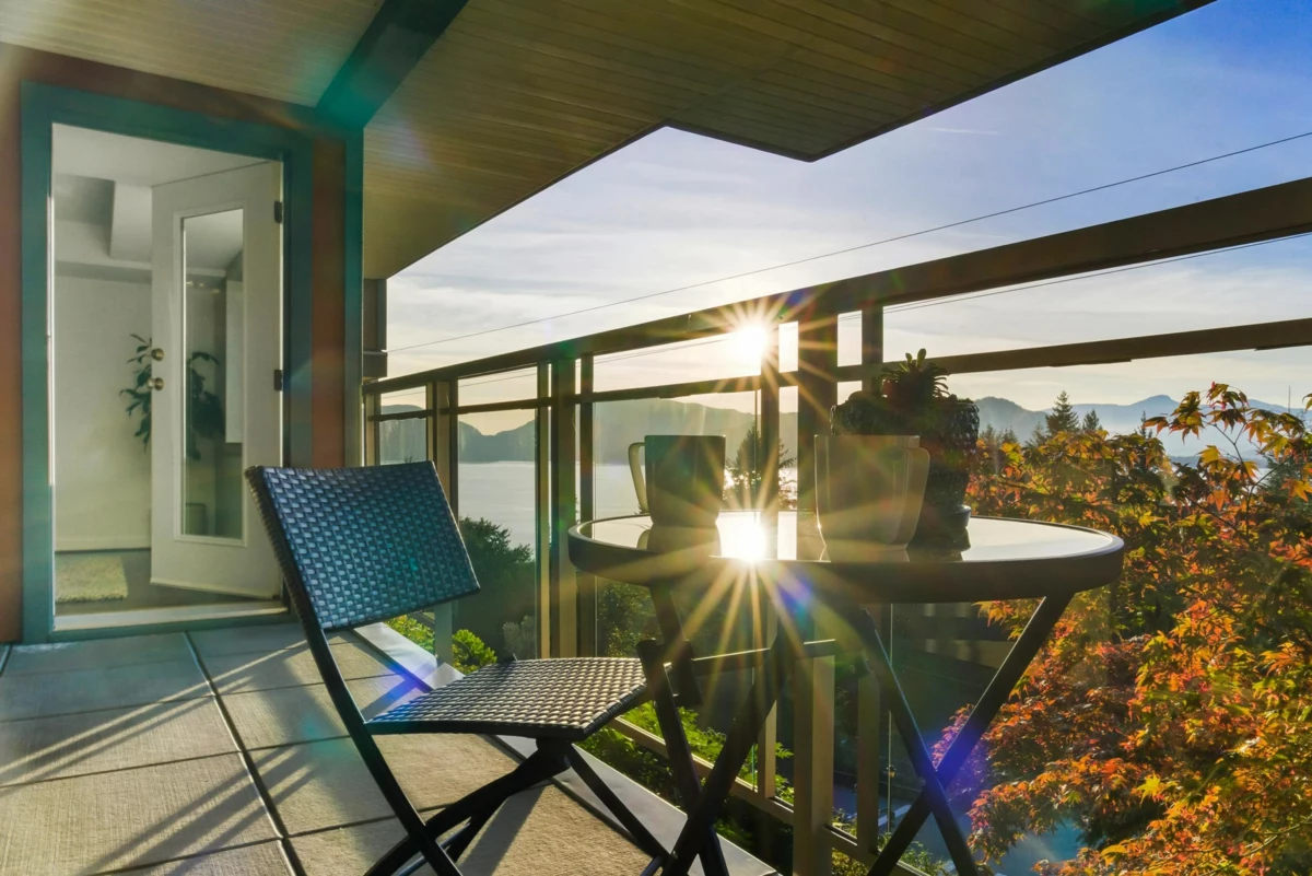 Front Yard Photo of 8519 Seascape Drive, West Vancouver, BC